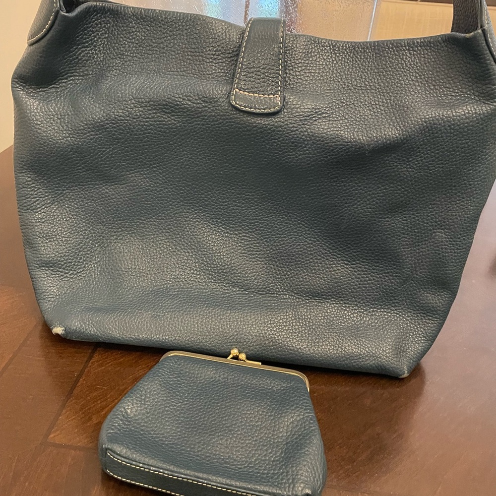 USED Dooney & Bourke Blue Leather Hobo Shoulder Bag with Coin Pouch - Picture 4 of 6